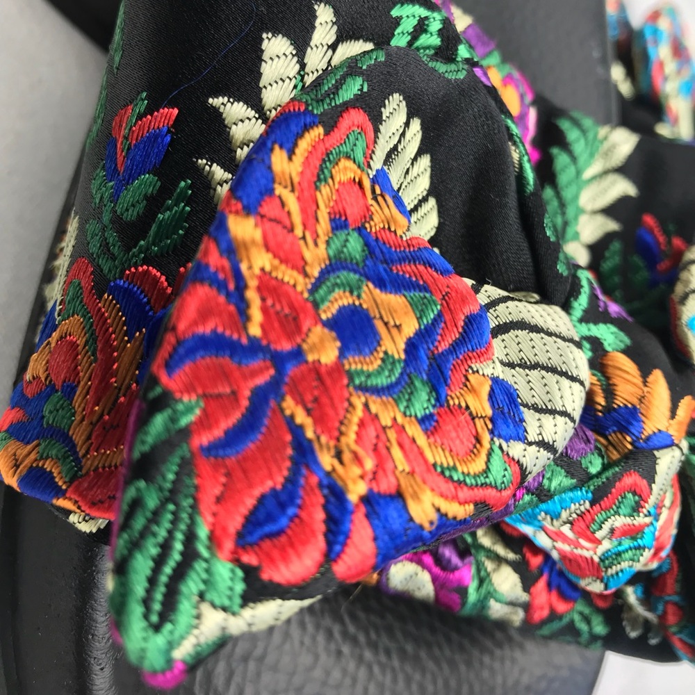 Jacquard Multi Color Gorgeous Black Satin Slides - Picture 7 of 8